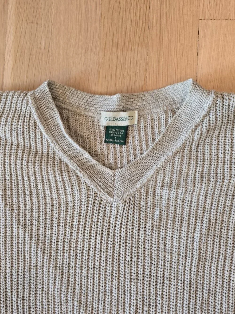 G.H. Bass Men's Large Vintage 100% Cotton Ribbed V-Neck Beige Knit Sweater